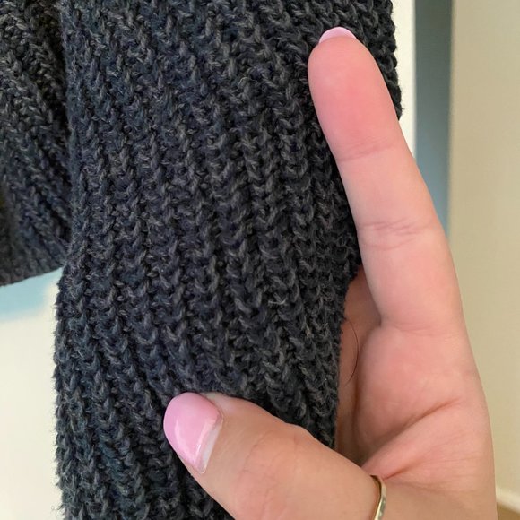 UO Black Cropped Cardigan - Picture 5 of 5